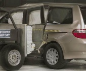 2010 Honda Odyssey IIHS Side Impact Crash Test Picture